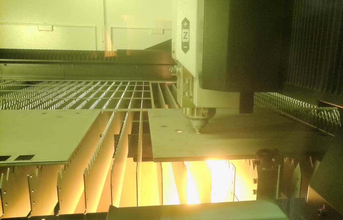 ヤマザキマザック